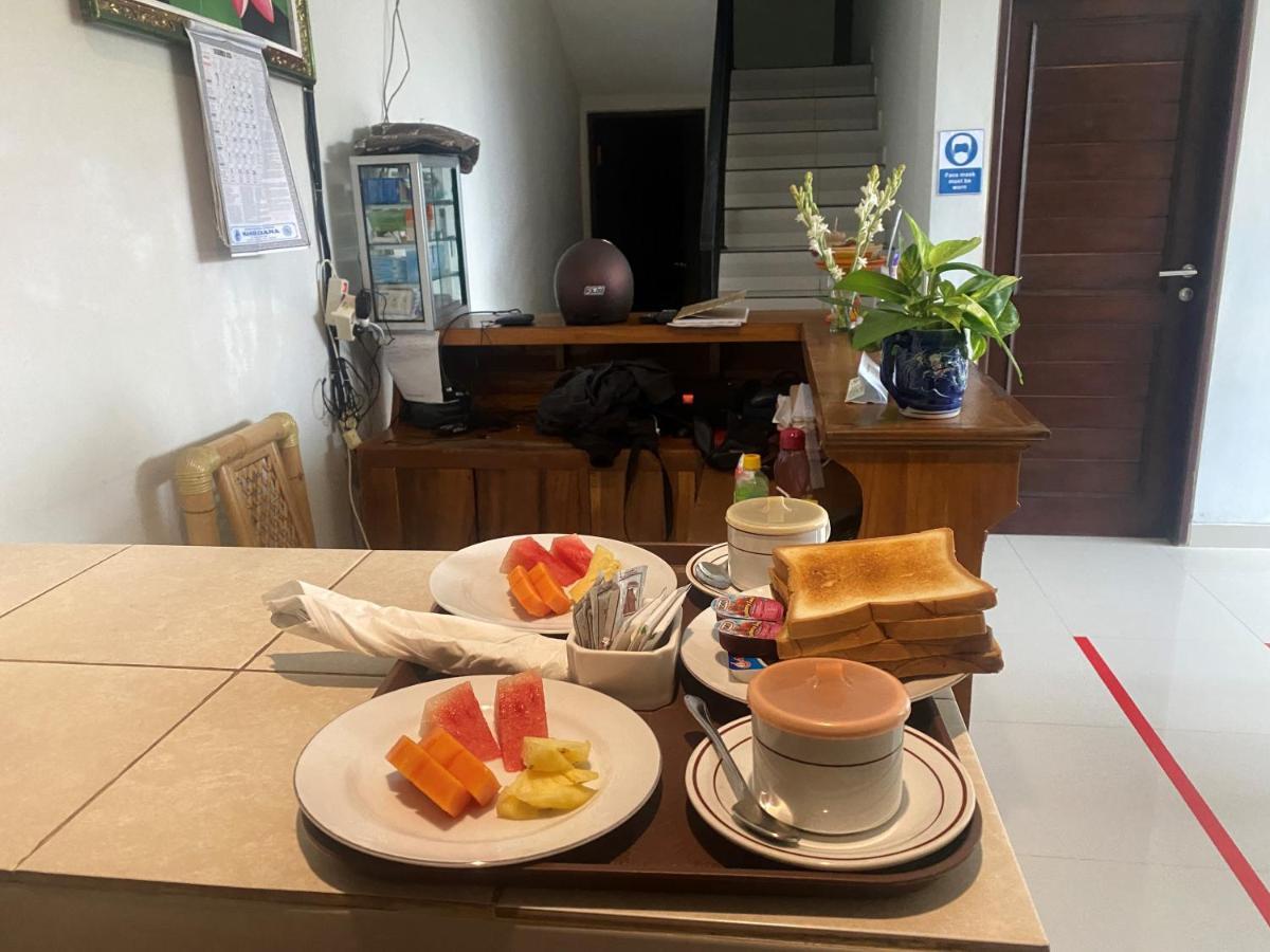 Suwardika Homestay & Dormitory ซานูร์ ภายนอก รูปภาพ